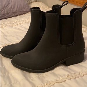 Black Chelsea rain boots